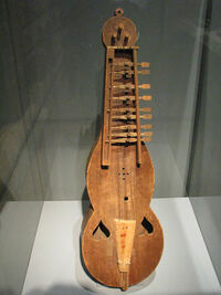 Mora Harpa aus dem Zorn-Museum in Mura